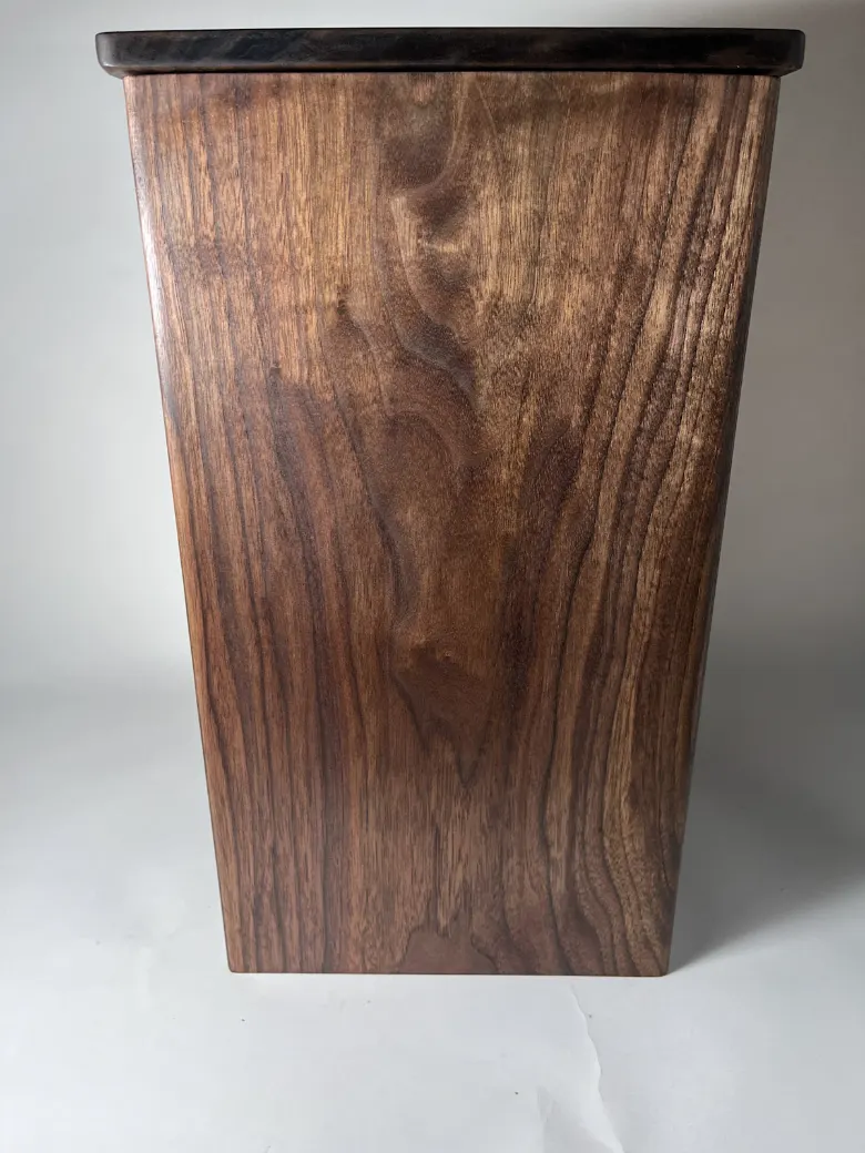 Walnut wooden laundry hamper with lid Wooden laundry hamper
