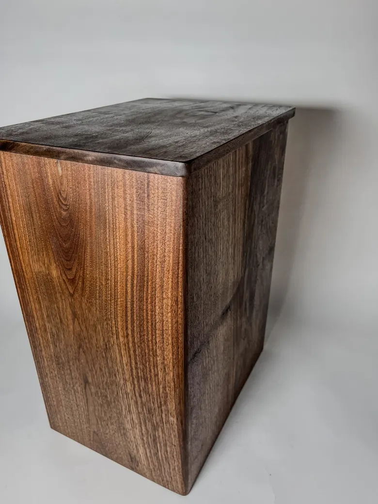Walnut wooden laundry hamper with lid Wooden laundry hamper